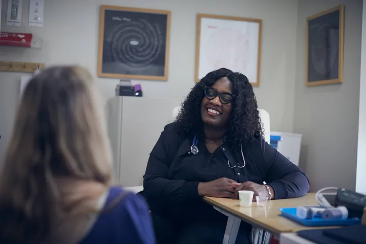 A Luna medical provider meeting one-on-one with a client